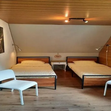 公寓 Spacious In Rattlar With Private Terrace *